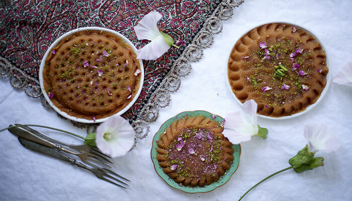 طرز تهیه حلوای سه آرد مجلسی